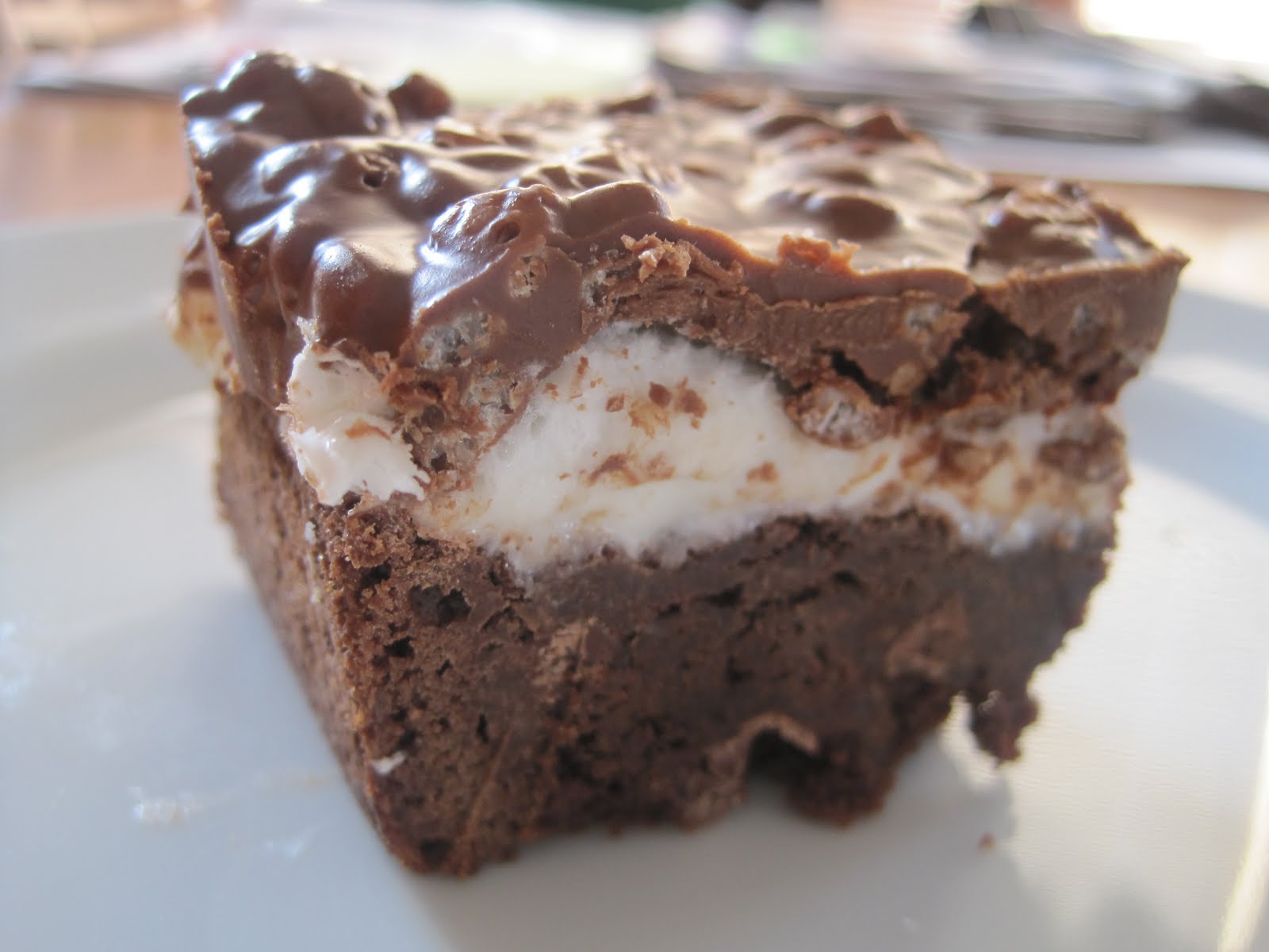 marshmallow creme crunch brownies